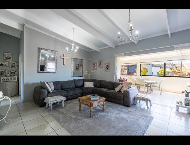3 BEDROOM HOUSE FOR SALE IN ISLAND VIEW